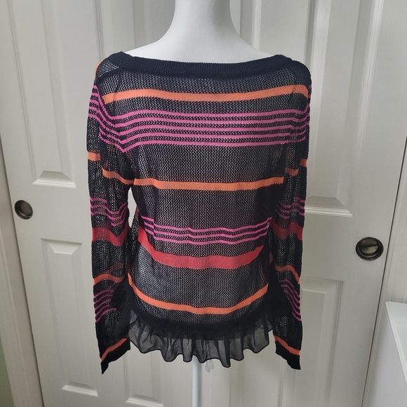 Mac and jac Medium sheer top - Picture 2 of 5